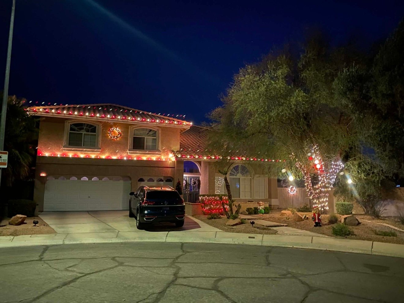 Red and white roofline lighting